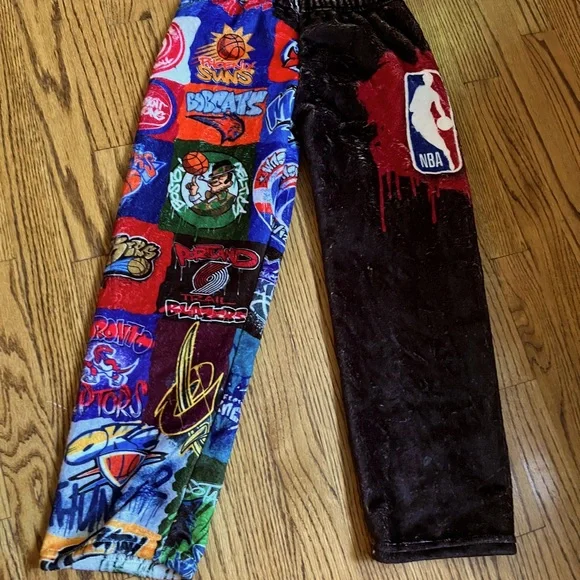 NBA boys fuzzy lounge pants - Picture 1 of 5